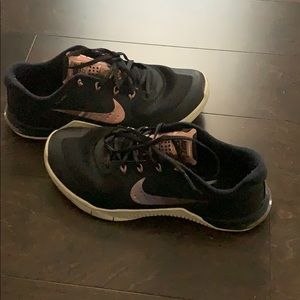 Nike Metcon 2 rose gold